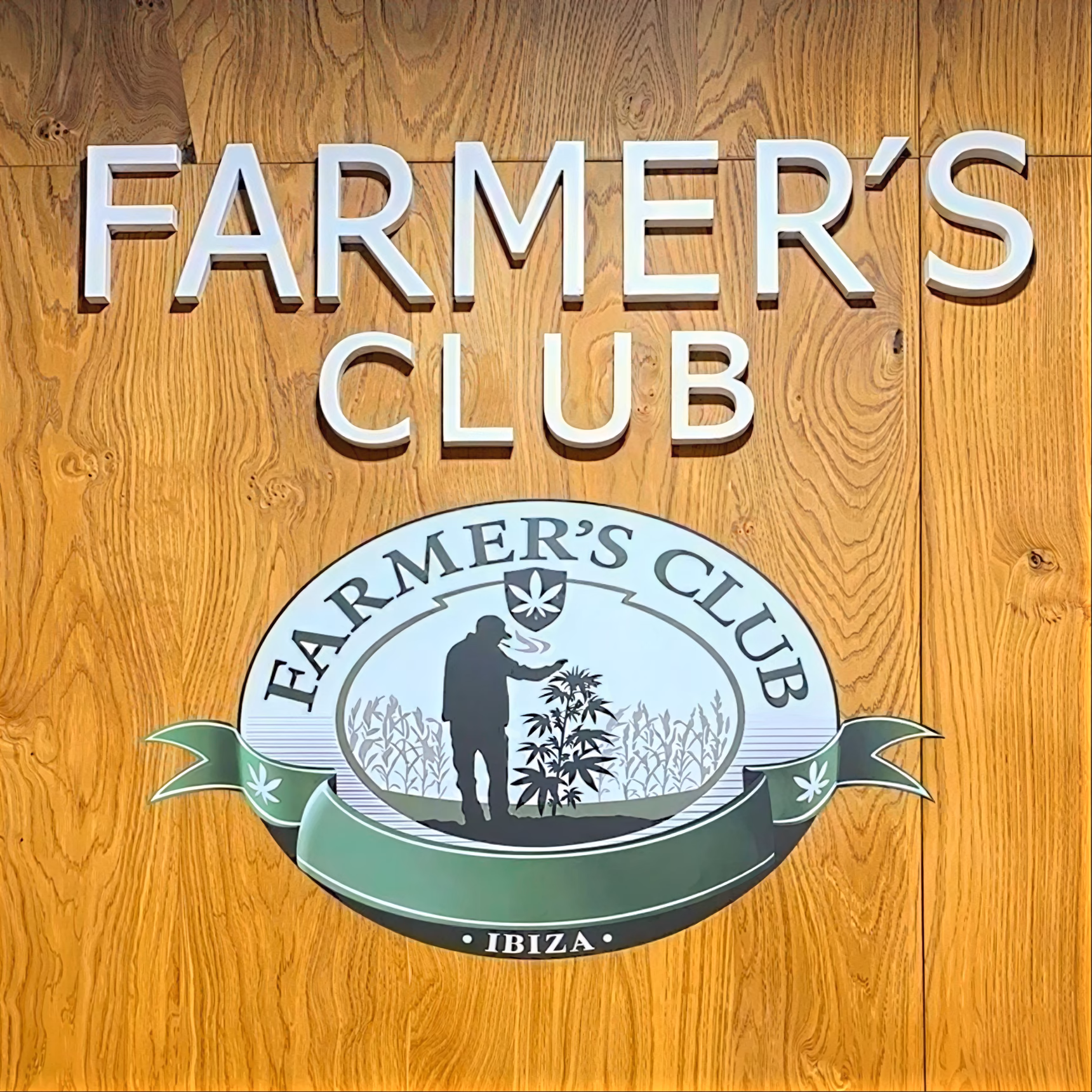 Farmers Club logo